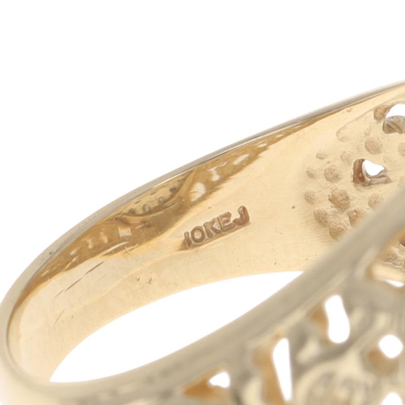 Bague pour homme en or jaune avec diamant - 10k Round Brilliant .50ctw Cluster en vente 2