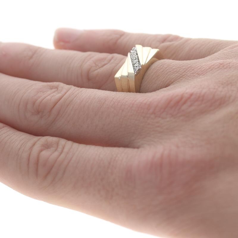 Yellow Gold Diamond Men's Ring - 10k Single Cut Geometric Fan For Sale 1