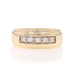 Yellow Gold Diamond Men
s Wedding Band - 10k Round .22ctw Five-Stone Ring