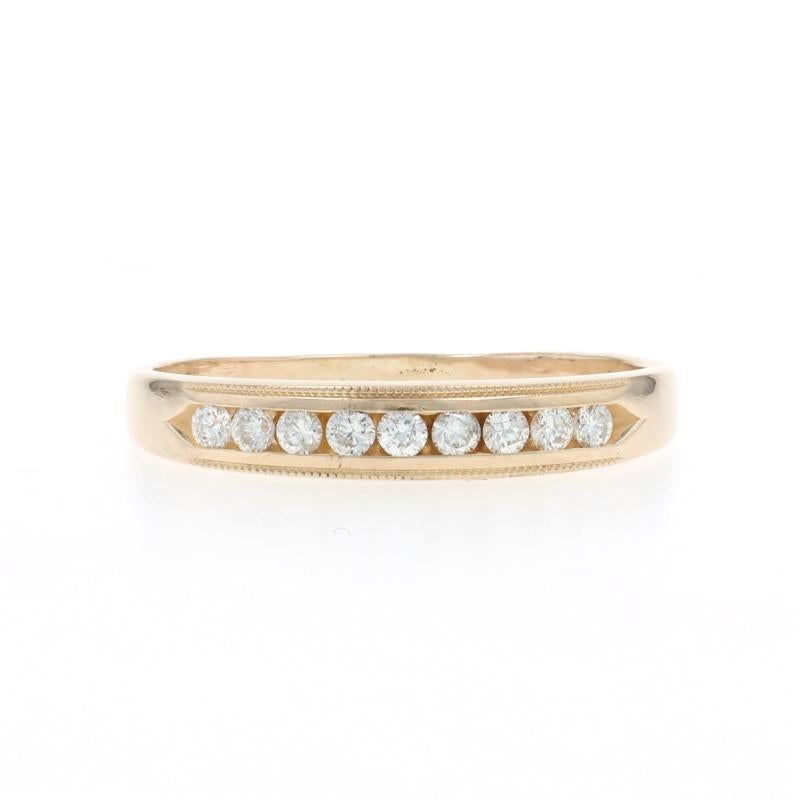 Taille : 9 3/4
Frais de taille : Up&Up 2 tailles pour $50 ou Down 1 taille pour $40

Contenu du métal : Or jaune 14k

Informations sur les pierres

Diamants naturels
Carat(s) : .24ctw
Coupe : Brillant rond
Couleur : H - I
Clarté : SI2 - I1
Note sur