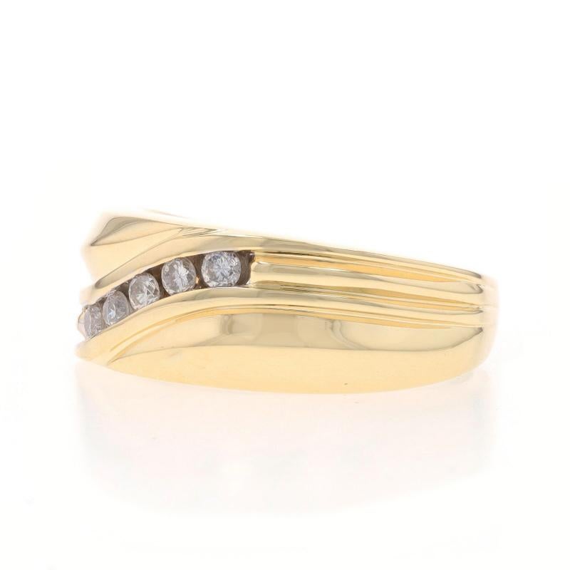 Alliance en or jaune pour homme avec diamant - 14k Round .25ctw Channel Set Ring Excellent état - En vente à Greensboro, NC
