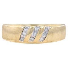 Yellow Gold Diamond Men's Wedding Band - 14k Round .25ctw Diagonal Stripe Ring