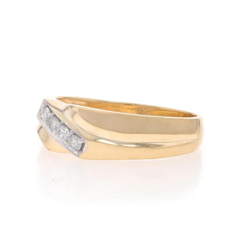 Yellow Gold Diamond Men's Wedding Ring - 14k Round 1/3ctw Four-Stone Ring In Excellent Condition For Sale In Greensboro, NC