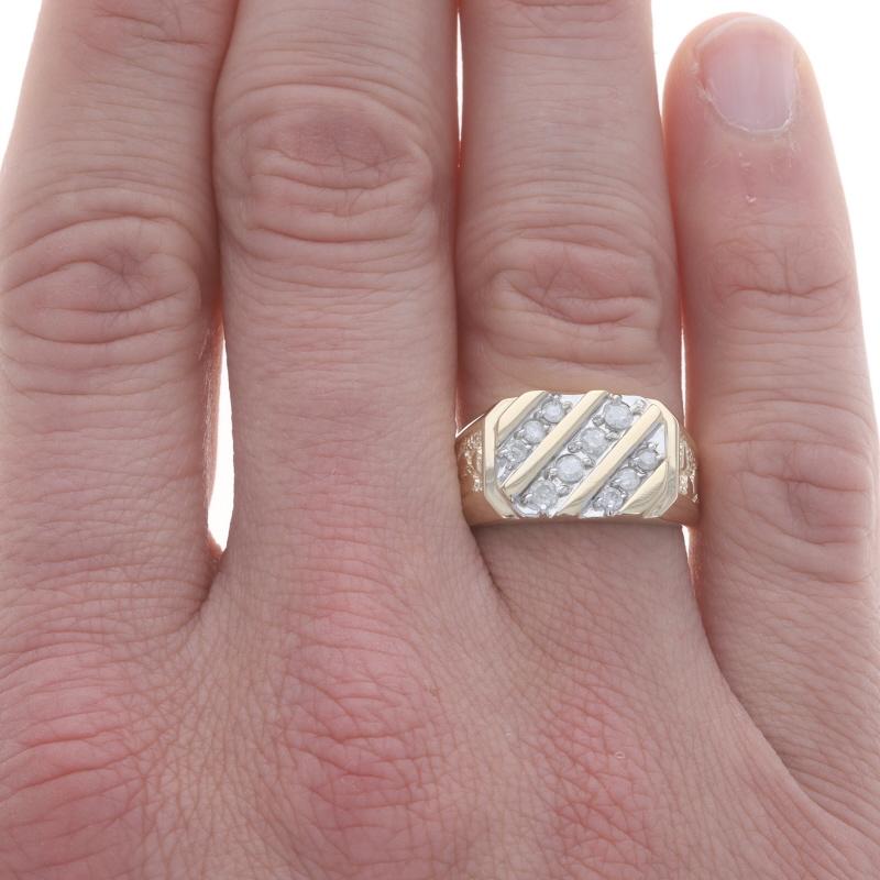 Gelbgold Diamant Nugget Herrenring - 10k Runde Brillant .37ctw Cluster (Rundschliff)