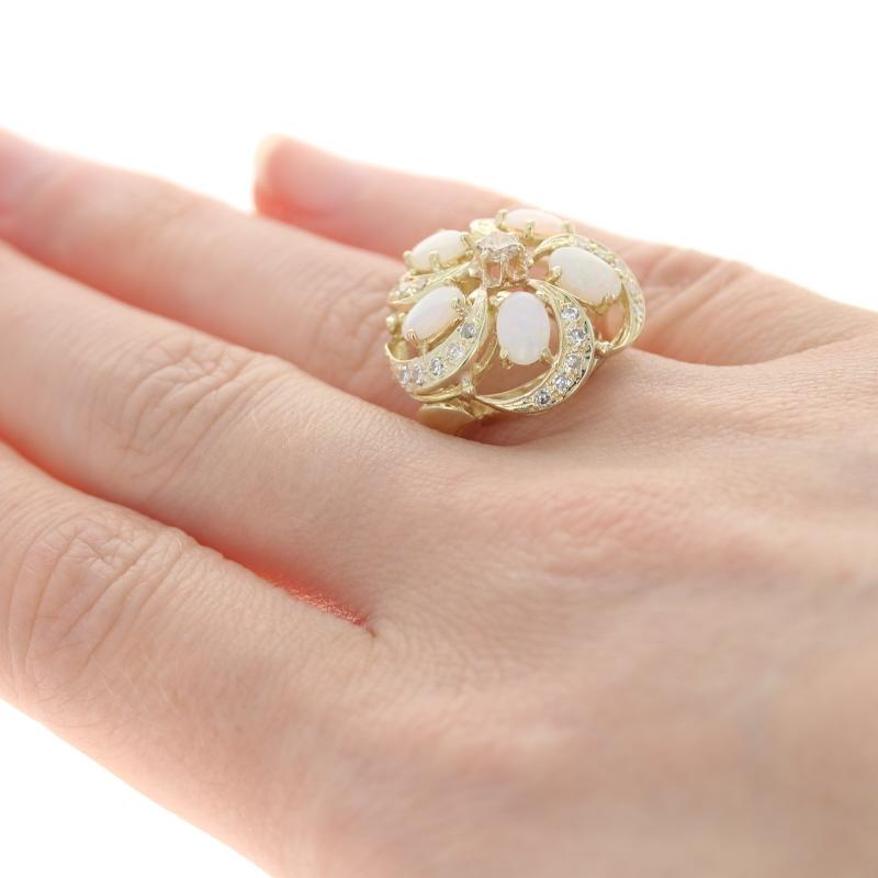 Gelbgold Diamant & Opal Cluster Halo Cocktail-Ring, 14k 2,00ctw Floral Swirl Damen