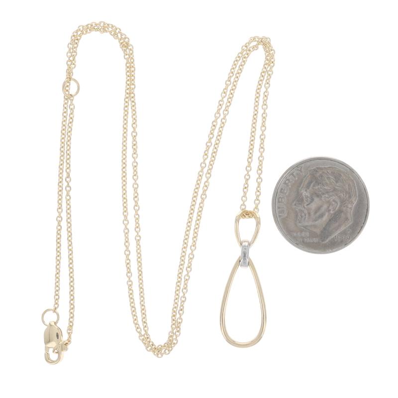 Collier en or jaune avec pendentif diamant 18