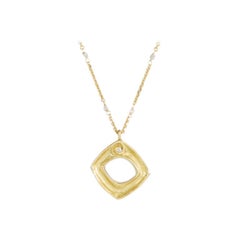 18ct Yellow Gold & White Diamond Kiss Pendant