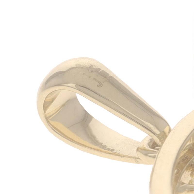Pendentif en or jaune diamant Quatrefoil Stripe 14k Round Brilliant .50ctw Circle Pour femmes en vente