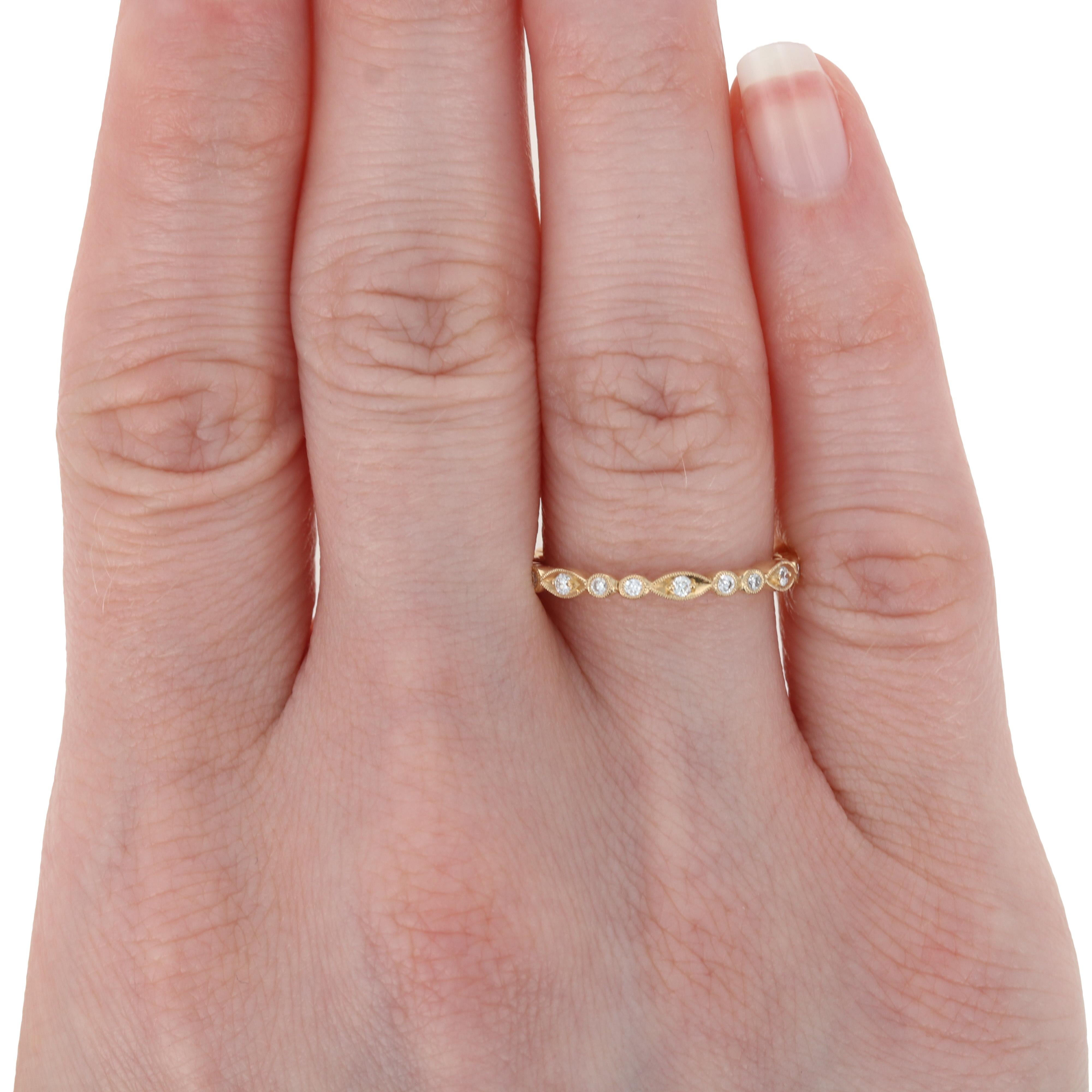 Gelbgold Diamantring, 14k runder Brillant 0,24 Karat Ewigkeits-Ehering (Rundschliff) im Angebot