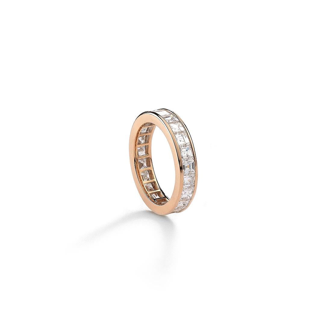 Contemporary Yellow Gold Diamond Ring For Sale