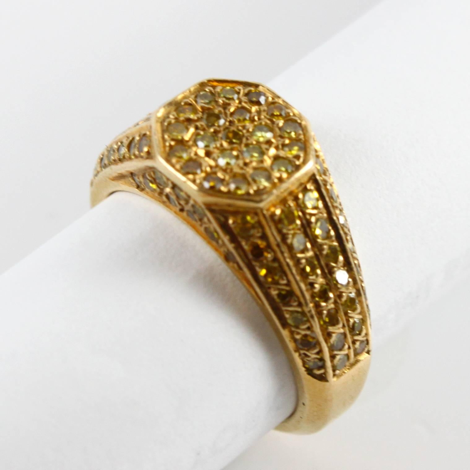 Yellow Gold Diamond Ring In Excellent Condition In Idar-Oberstein, DE