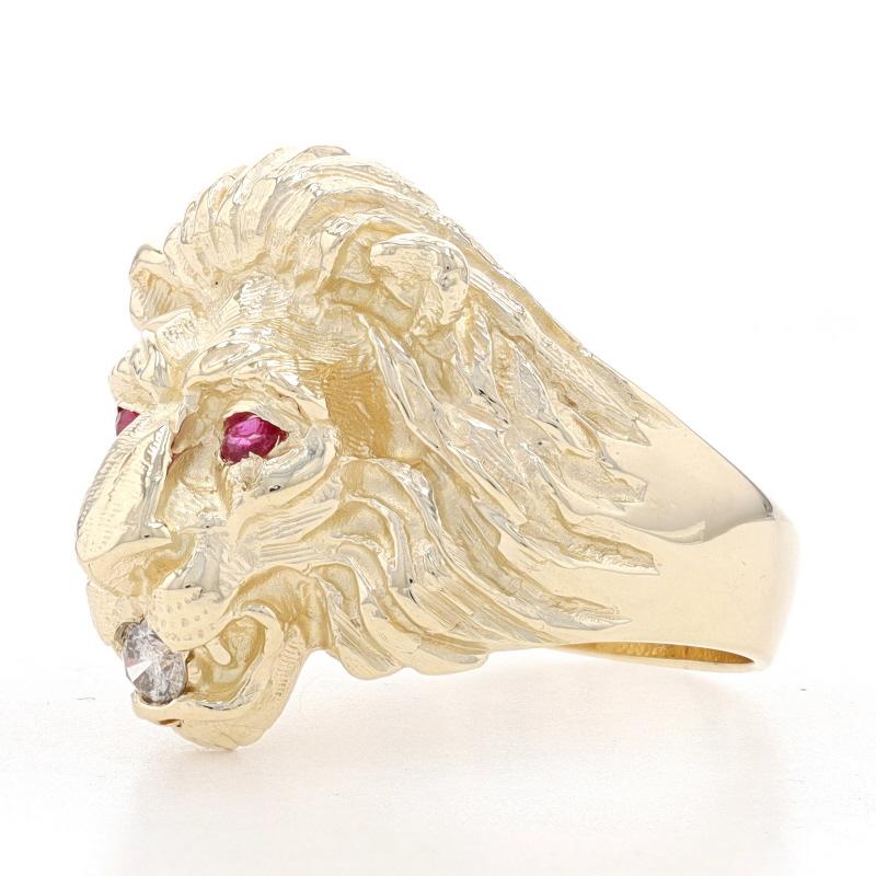 Round Cut Yellow Gold Diamond & Ruby Lion's Bust Men's Ring - 14k Round .18ctw Jungle Cat For Sale