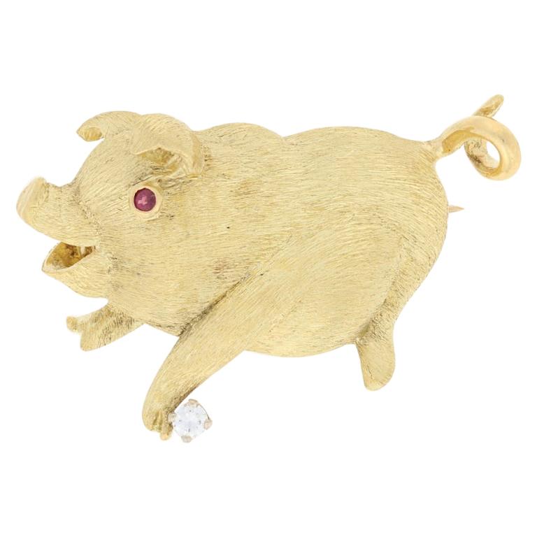 Yellow Gold Diamond and Ruby Pig Brooch, 18 Karat Round Cut Accents Animal Pin