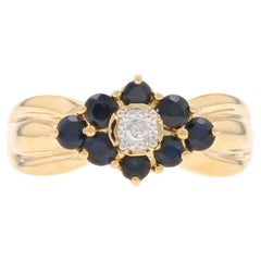 Anillo Halo de Oro Amarillo con Racimo de Zafiro y Diamantes 14k Brillante Redondo .96ctw