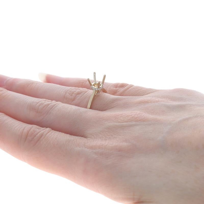 Bague de fiançailles en or jaune avec halo caché et semi-monture pour diamant -14k pour 1.00ct Round Pour femmes en vente