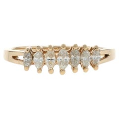 Anneau en or jaune à sept pierres - 14k Marquise 1.00ctw Tiered Ring