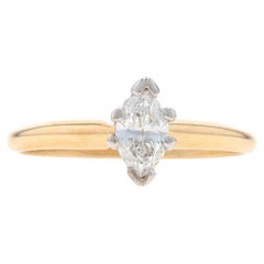 Bague de fiançailles en or jaune avec solitaire en diamant 14k Marquise .30ct