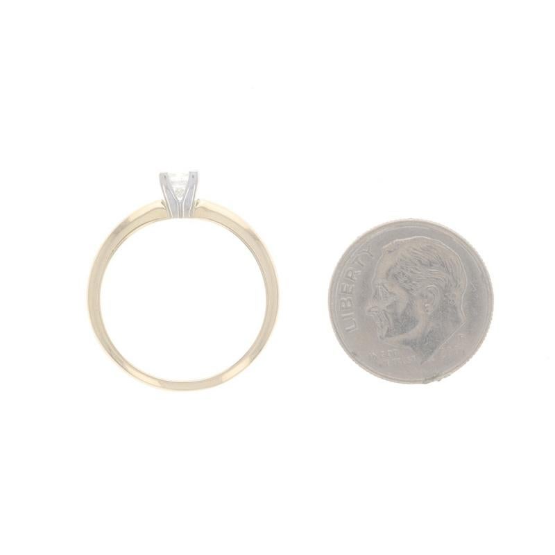 Bague de fiançailles en or jaune avec solitaire en diamant - 14k Princesse 0.25ct en vente 1