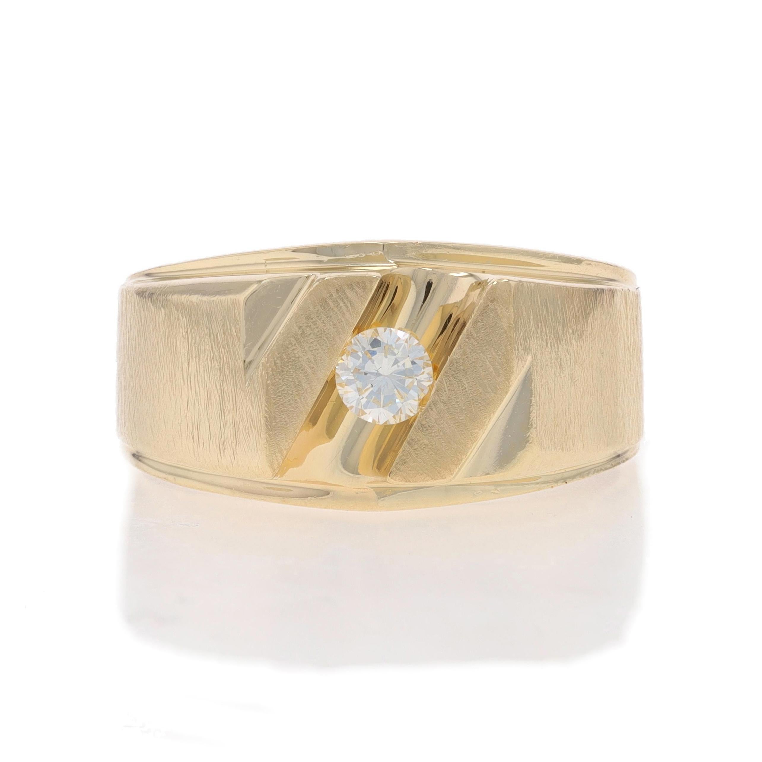 Size: 11
Sizing Fee: Up 2 1/2 sizes for $60 or Down 1 1/2 sizes for $40

Metal Content: 14k Yellow Gold

Stone Information

Natural Diamond
Carat(s): .25ct
Cut: Round Brilliant
Color: J
Clarity: VS1

Total Carats: .25ct

Style: Solitaire
Features: