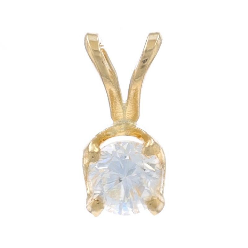 Contenido de metal: Oro amarillo de 14 quilates

Información sobre Stone

Diamante natural
Quilate(s): .26 ct
Talla: Redondo brillante
Color: I
Claridad: VS2

Quilates totales: .26ct

Estilo: Solitario

Medidas

Altura (desde la presilla fija) 9,5