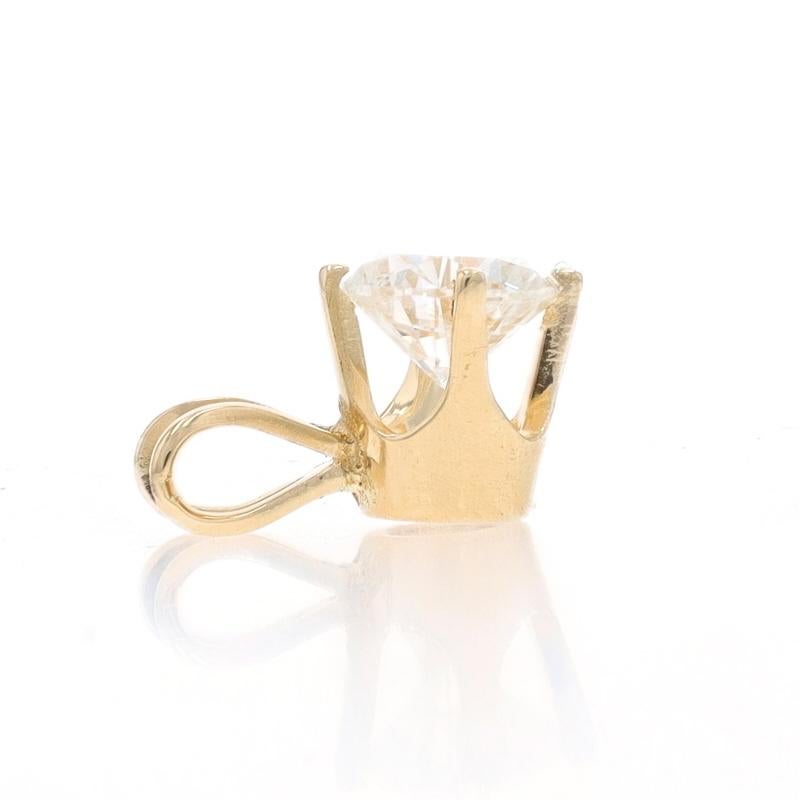 Colgante Solitario de Diamante de Oro Amarillo - 14k Brillante Redondo .50ct Corte redondo en venta