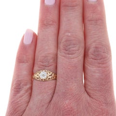 Anillo Solitario de Diamante de Oro Amarillo - Floral de Corte Áspero 10k