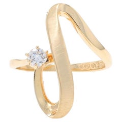 Anillo Solitario de Diamantes de Oro Amarillo - 14k Redondo .12ct Curva Libre Cepillado