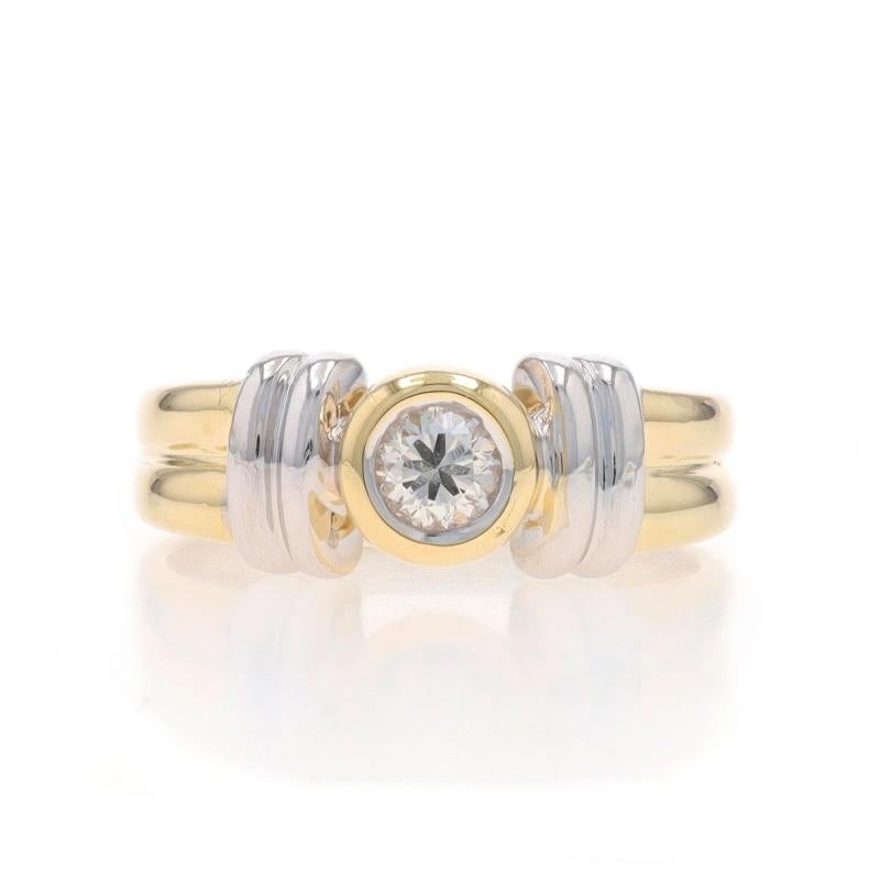Taille : 5
Frais de taille : Up&Up 2 tailles pour $35 ou Down 1 taille pour $35

Contenu métallique : Or jaune 14k et or blanc 14k

Informations sur les pierres

Diamant naturel
Carat(s) : .25ct
Coupe : Brillant rond
Couleur : I
Clarté : SI1

Total