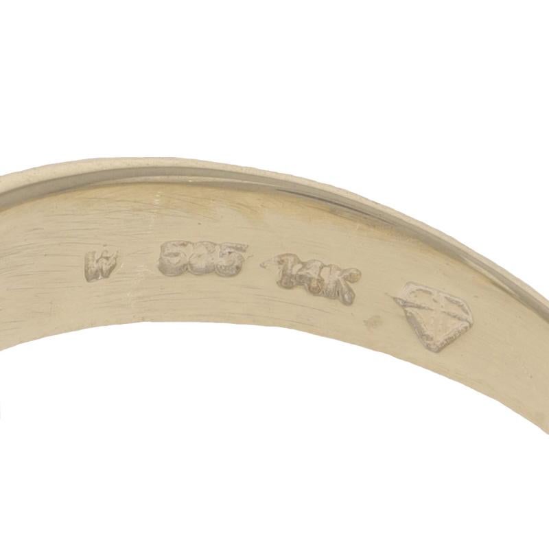 Bague solitaire en or jaune avec diamant - 14k Round .25ct Bezel Set Engagement en vente 2
