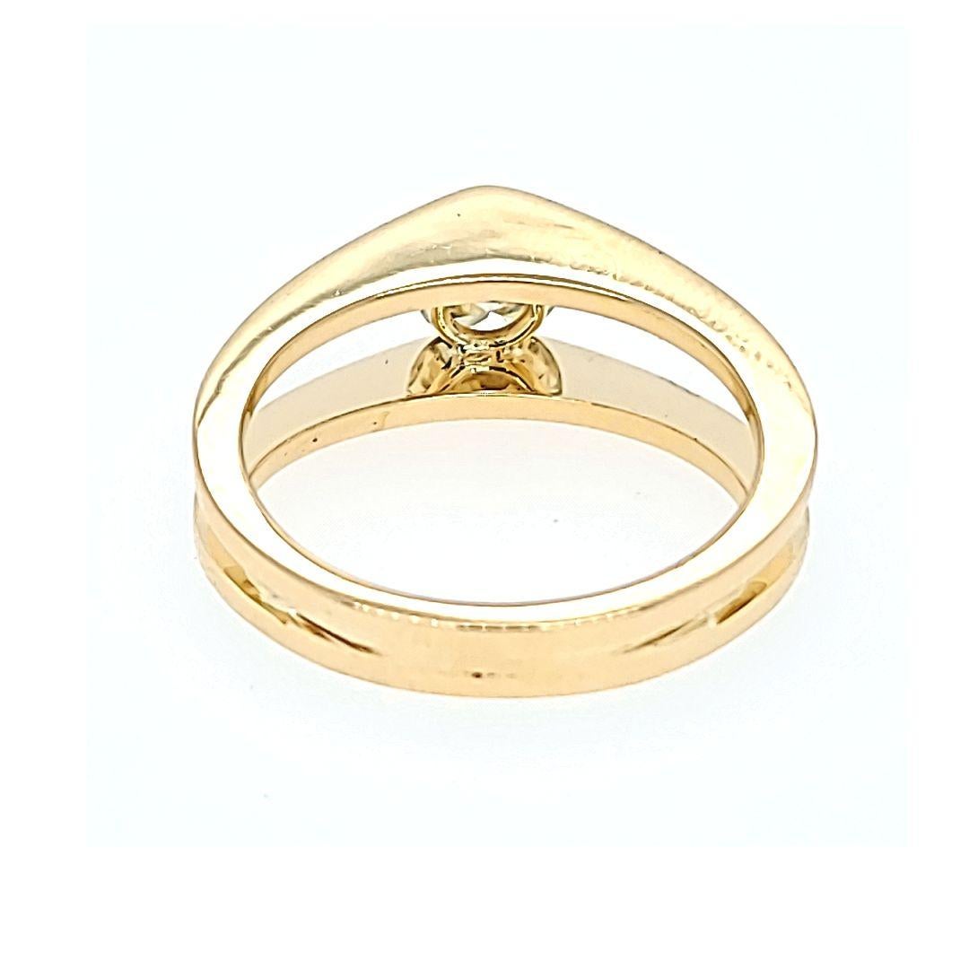 Women's or Men's Yellow Gold Diamond Solitaire Split Ring For Sale