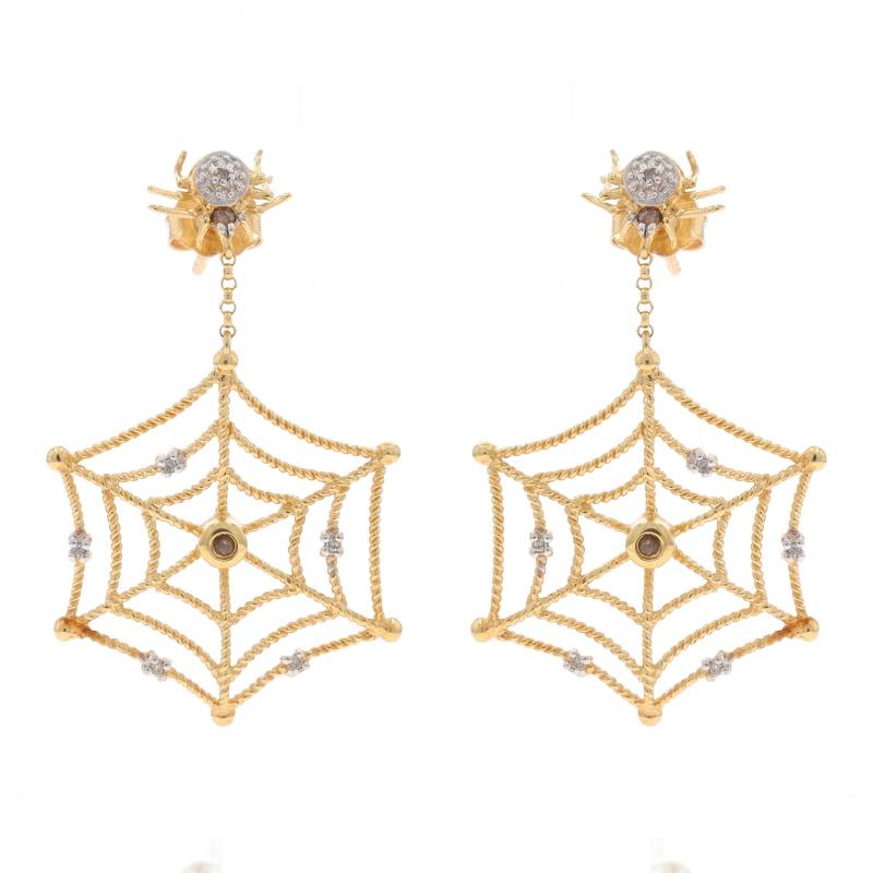 Contenuto metallico: Oro giallo 14k e oro bianco 14k

Informazioni su A. Stone
Diamanti naturali
Carati: .06ctw
Taglio: Brillante rotondo / Singolo
Colore: Marrone fantasia / G - H.
Chiarezza: SI1 - I1

Stile: Pendente
Tipo di chiusura: Chiusura a