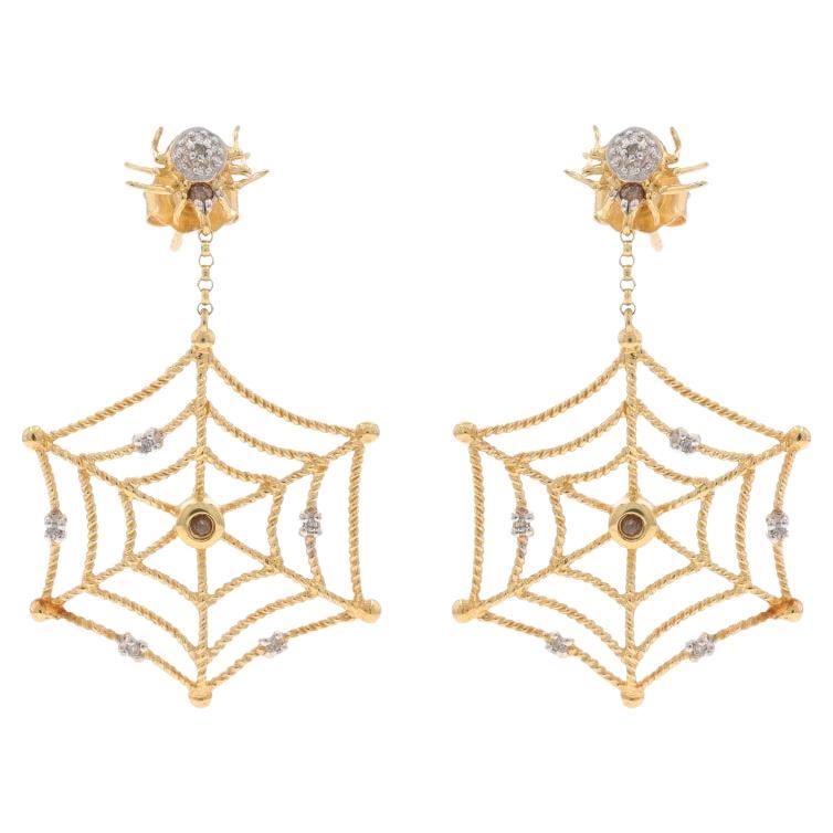 Orecchini a pendente in oro giallo con diamante e ragnatela - 14k Round Arachnid Pierced in vendita