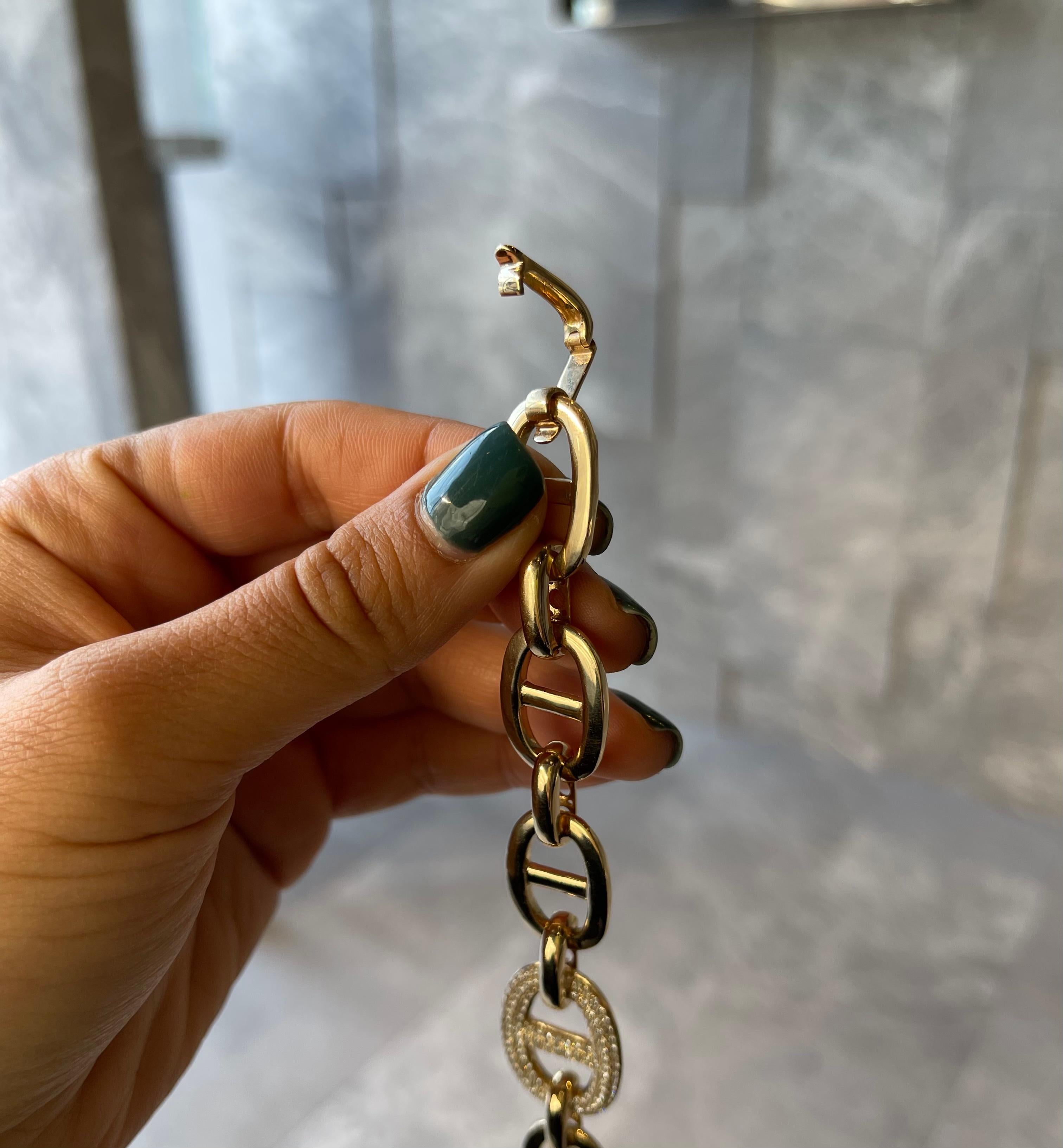 Modern Yellow Gold Diamond Split Oval Link Chain Bracelet For Sale