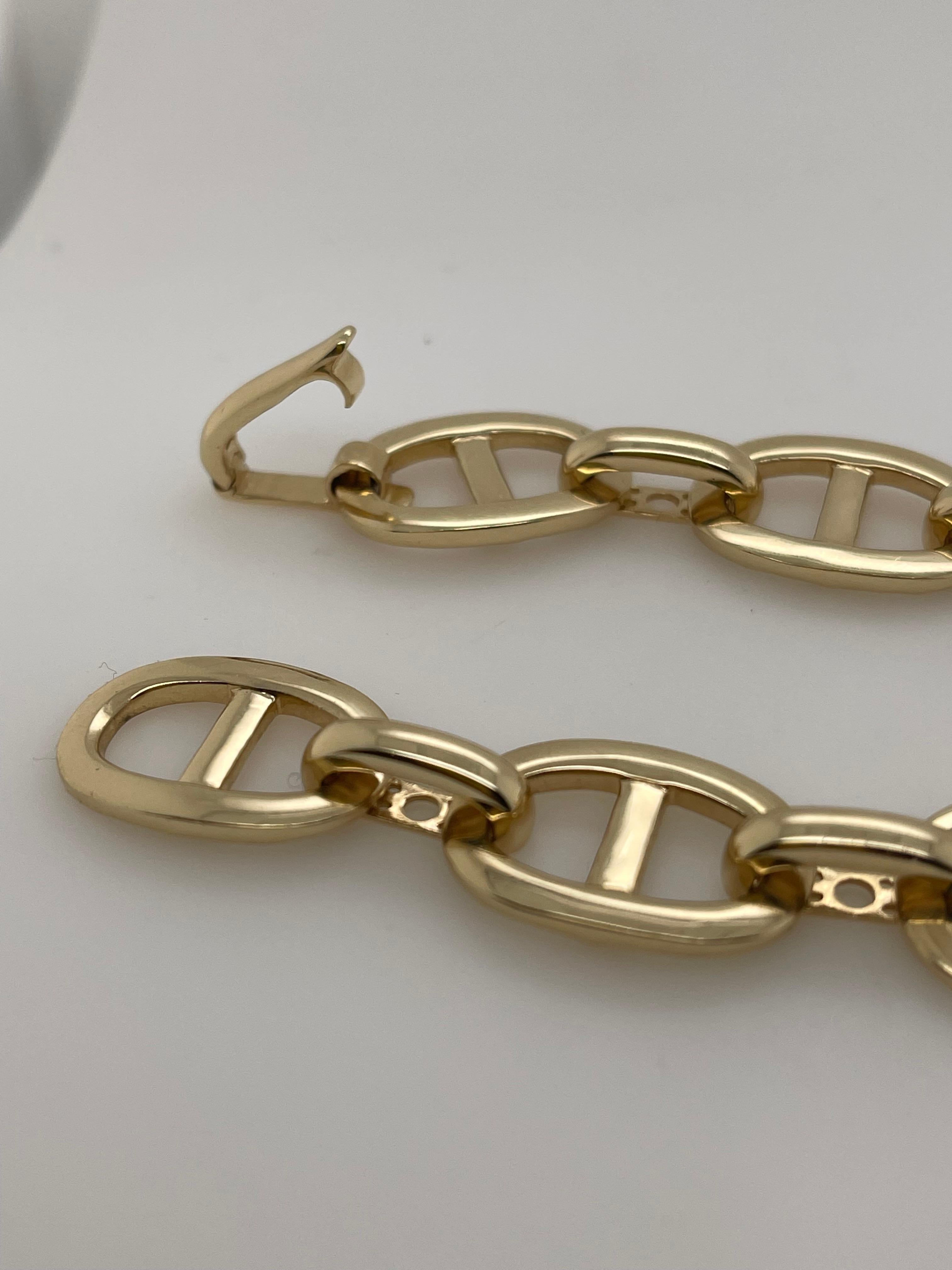 Yellow Gold Diamond Split Oval Link Chain Bracelet For Sale 3