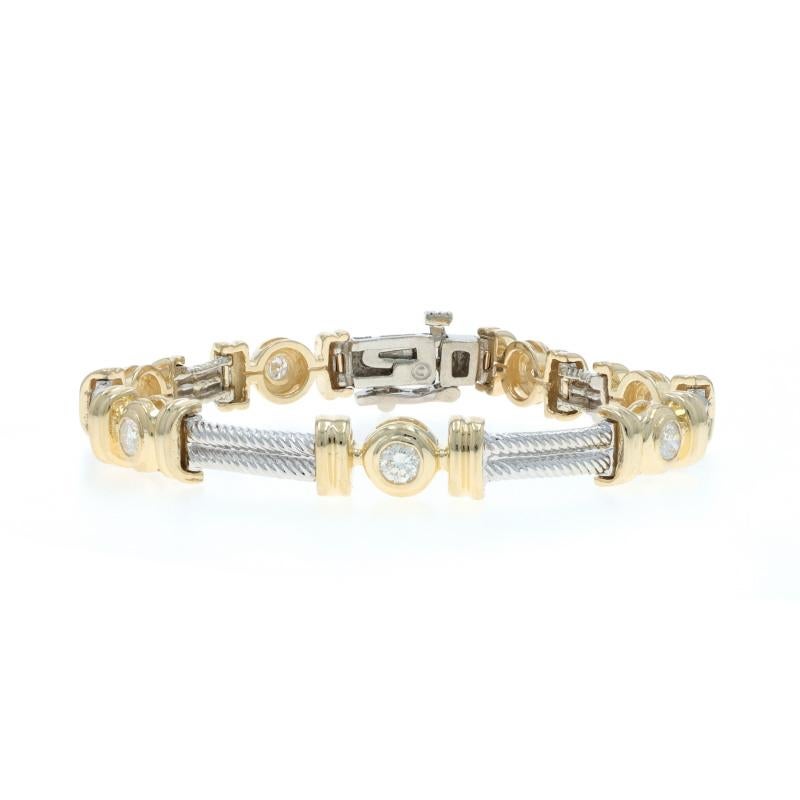 Contenu métallique : Or jaune 14k et or blanc 14k

Informations sur les pierres

Diamants naturels
Carat(s) : 1.12ctw
Coupe : Brillant rond
Couleur : G - H
Clarté : I1 - I2

Total des carats : 1.12ctw

Style de bracelet : Station
Type de fermeture :