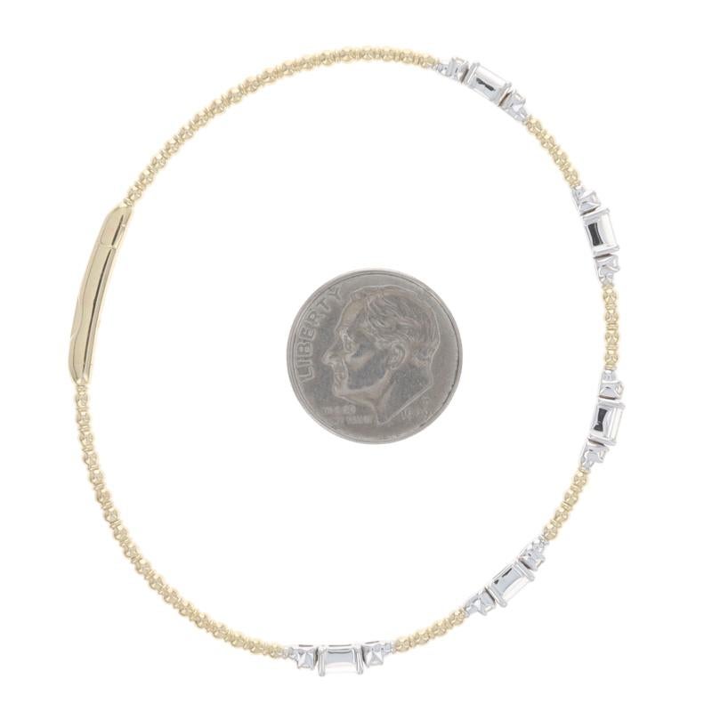 Bracelet flexible en or jaune avec diamants - 14k Baguette .68ctw en vente 1