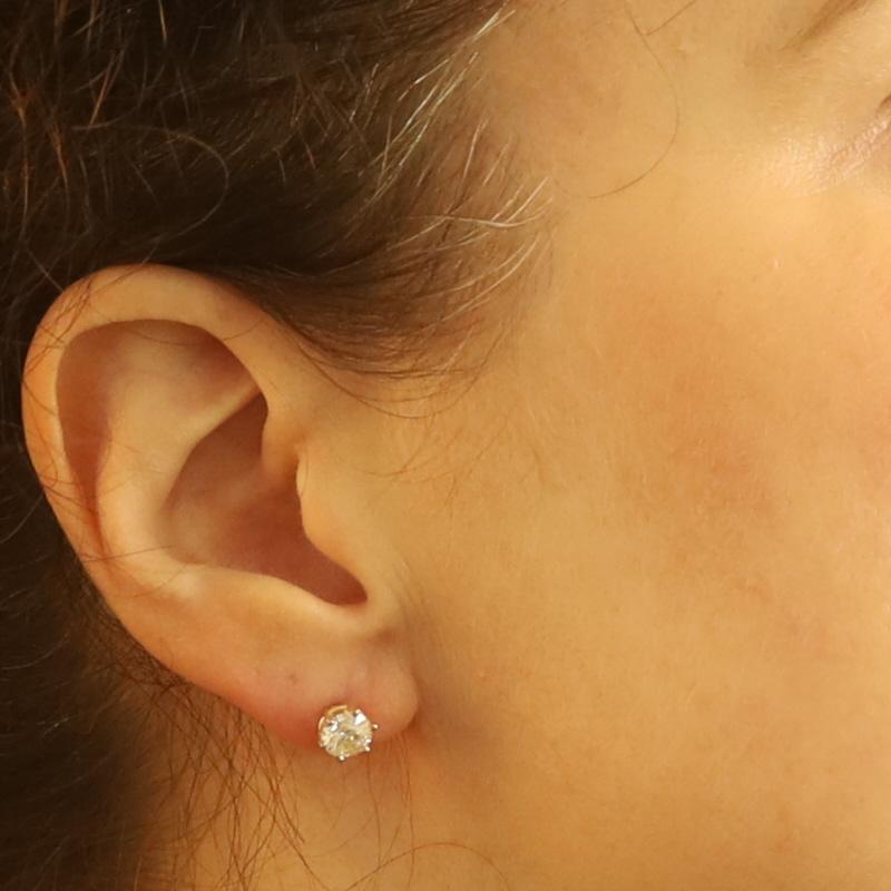 Taille vieille Europe Boucles d'oreilles en or jaune avec diamants 14k European .90ctw Pierced en vente