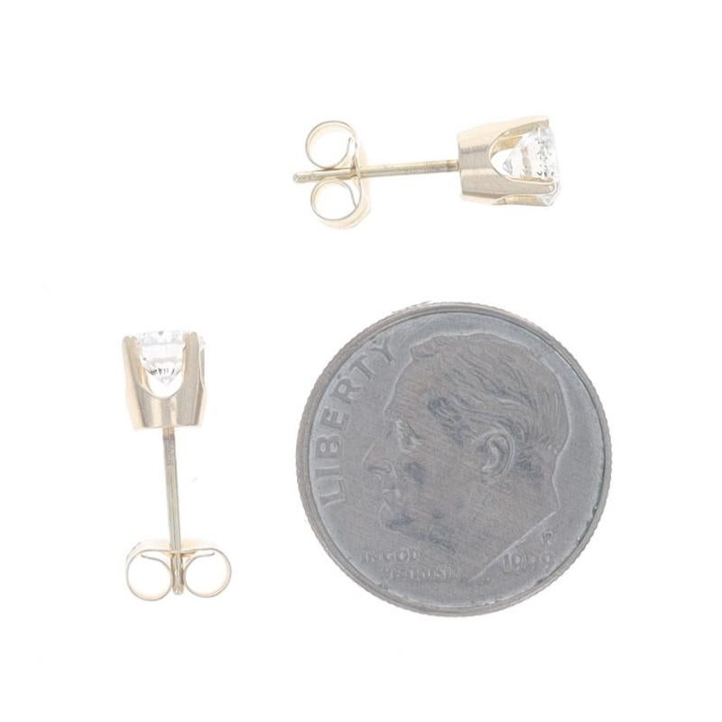 Boucles d'oreilles en or jaune 14k à diamants ronds et brillants 1.00ctw Pierced Pour femmes en vente