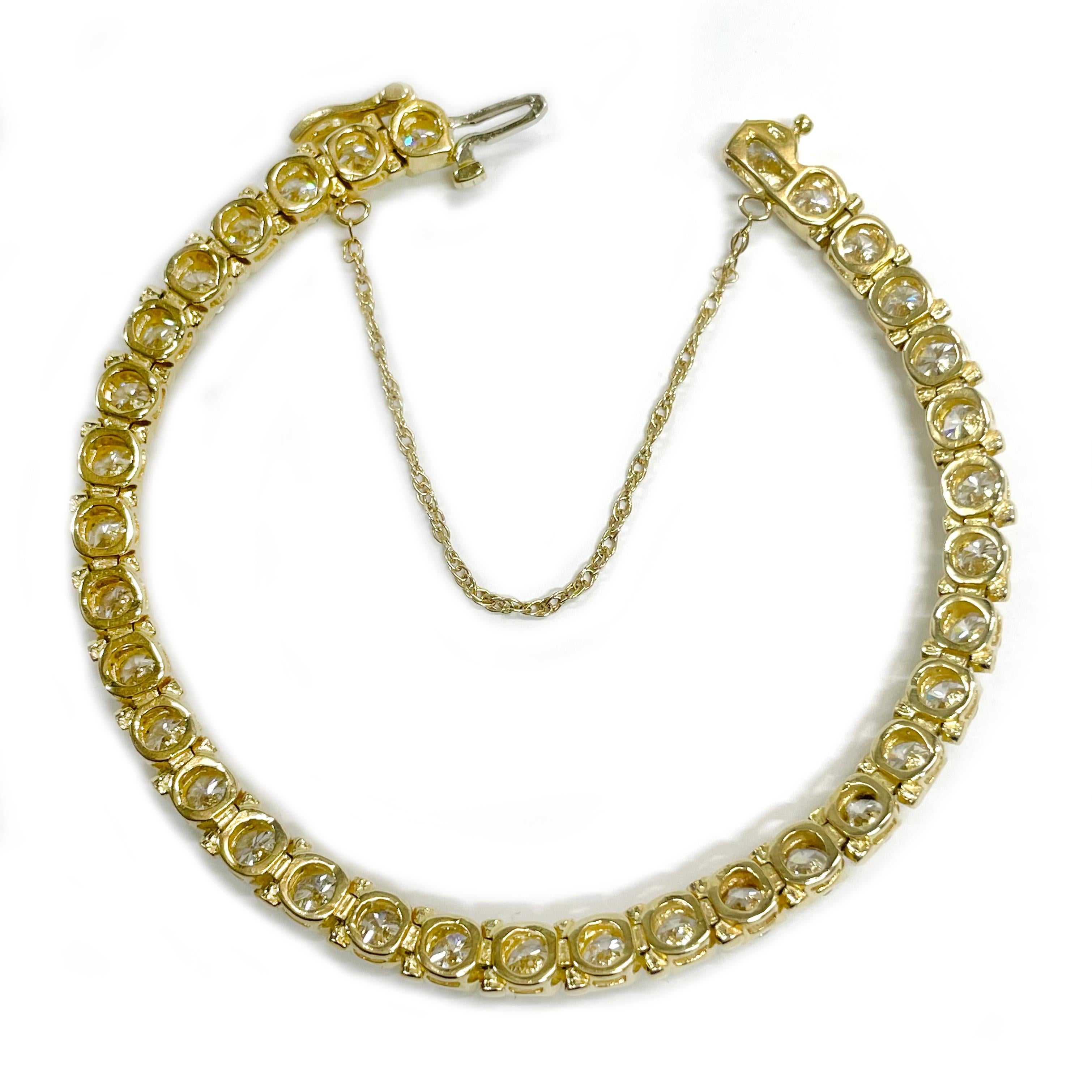 Taille ronde Bracelet tennis en or jaune et diamants en vente