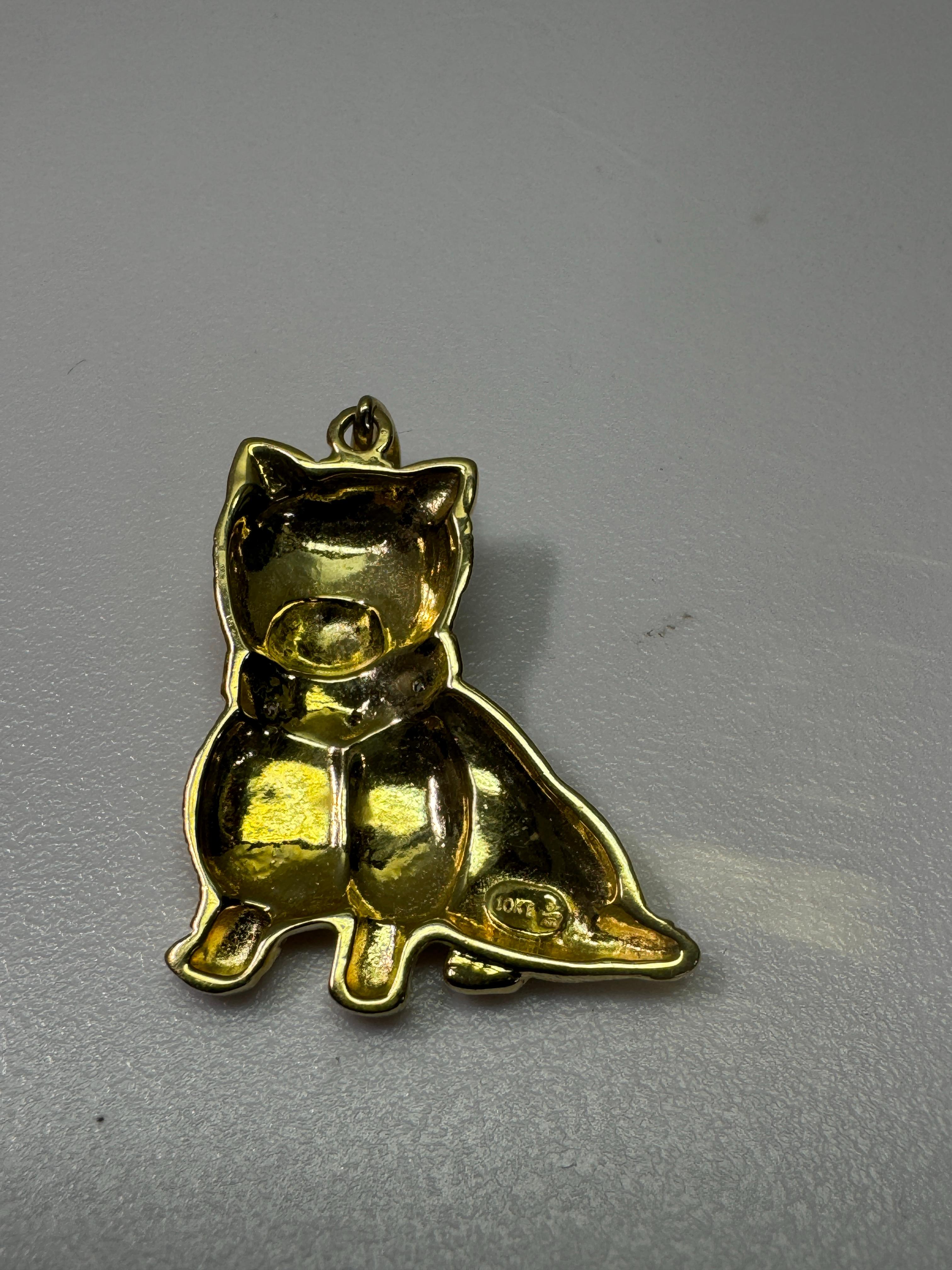Yellow Gold Diamond Terrier Dog Pendant For Sale 1