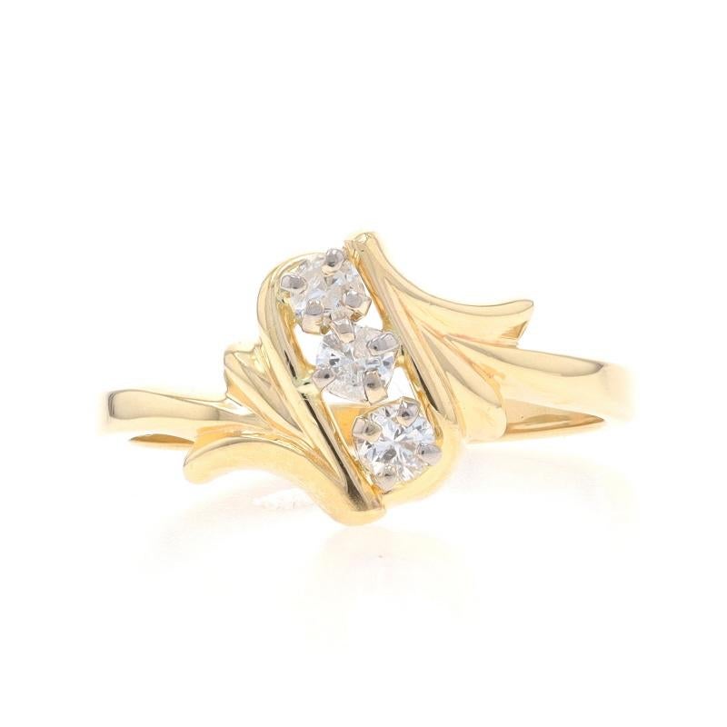 Dimensione: 9
Costo della taglia: Up & Up 3 taglie per $40 o Down 3 taglie per $30

Contenuto metallico: Oro giallo 14k e oro bianco 14k

Informazioni su A. Stone

Diamanti naturali
Carati: .28ctw
Taglio: Rotondo brillante
Colore: G - H
Chiarezza: