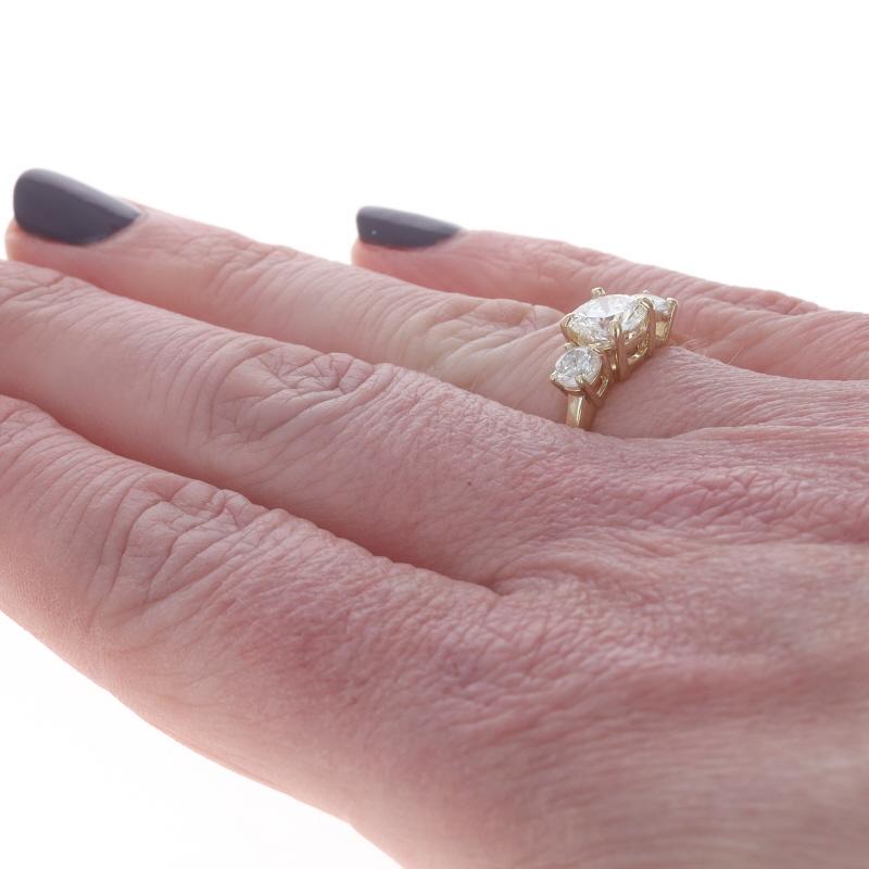 Donna Anello di fidanzamento con tre pietre in oro giallo -14k Brilliante rotondo 1,52ctw GIA in vendita
