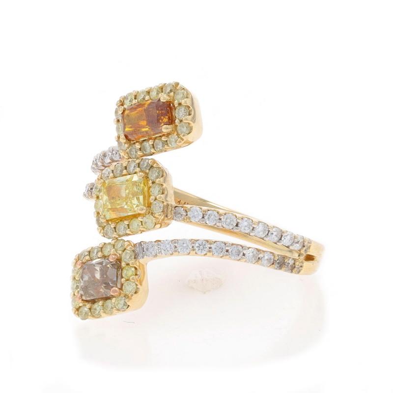 Bague de contournement à trois pierres en or jaune - 14k Radiant 1.33ctw Excellent état - En vente à Greensboro, NC