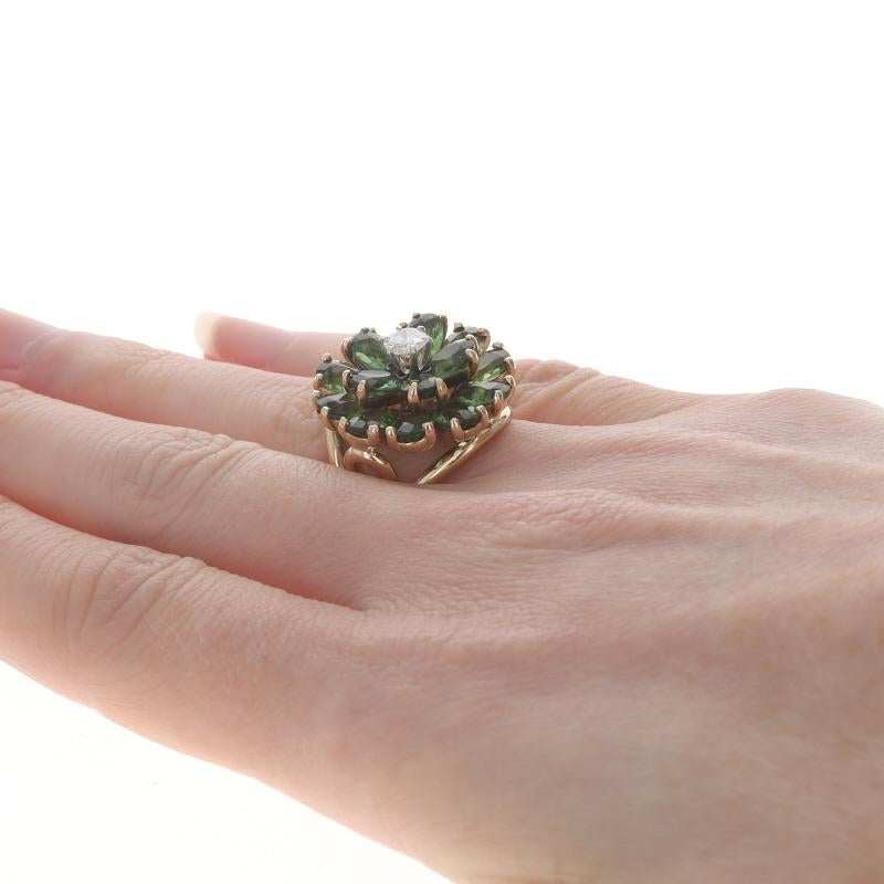 Bague cocktail grappe de fleurs en or jaune 14 carats avec diamants et tourmaline de 4,68 carats Excellent état - En vente à Greensboro, NC
