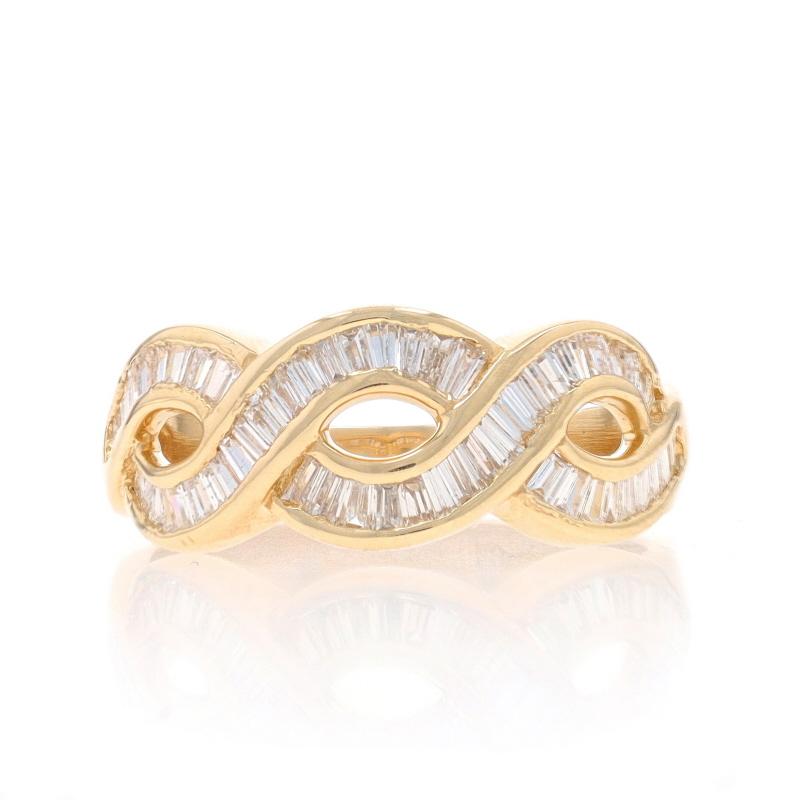 Taille : 8
Frais de taille : Up&Up pour 40 $ ou Down pour 40 $.

Contenu du métal : Or jaune 14k

Informations sur les pierres

Diamants naturels
Carat(s) : 1.00ctw
Coupe : Baguette
Couleur : G - H
Clarté : VS1 - VS2

Total des carats :