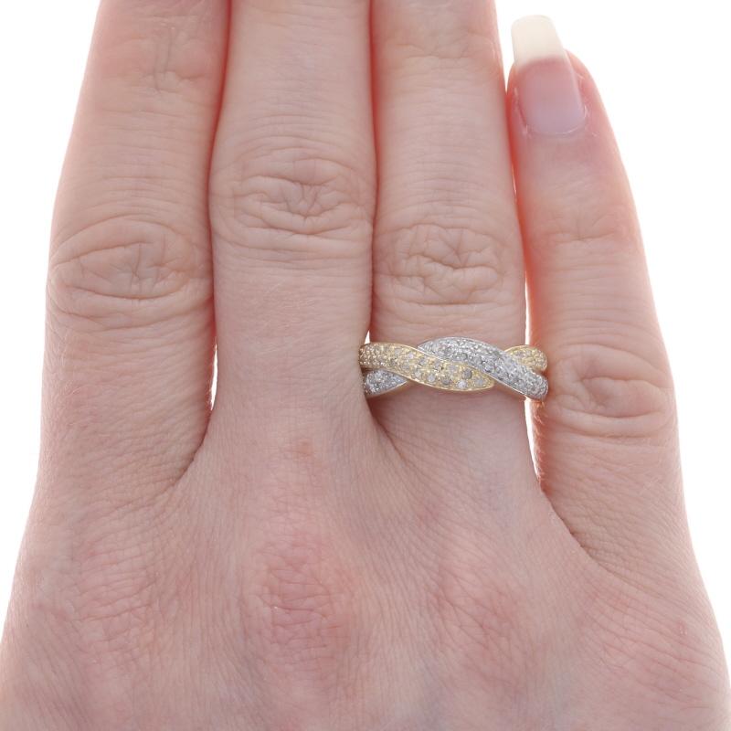 Yellow Gold Diamond Twist Band - 14k Single Cut .25ctw Ring In Excellent Condition In Greensboro, NC