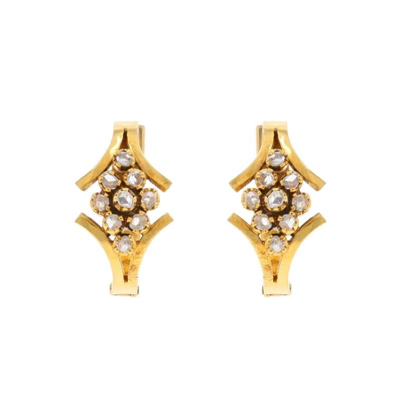 Époque : Vintage

Contenu du métal : Or jaune 14k

Informations sur les pierres

Diamants naturels
Carat(s) : .54ctw
Coupe : Rose
Couleur : F - G
Clarté : VS2 - SI2

Total des carats : .54ctw

Style : Cercle en forme de grappe
Type de fermeture :