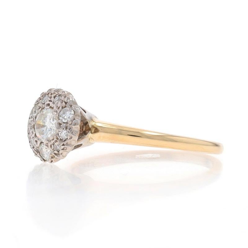 Anillo de Compromiso de Oro Amarillo Diamante Vintage 14k Brillante Redondo .51ctw Halo en Excelente estado para la venta en Greensboro, NC