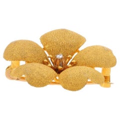 Umwandelbare Vintage-Blumenbrosche/Anhänger-Anstecknadel aus Gelbgold mit Diamanten im Rosenschliff - 10k Rosenschliff