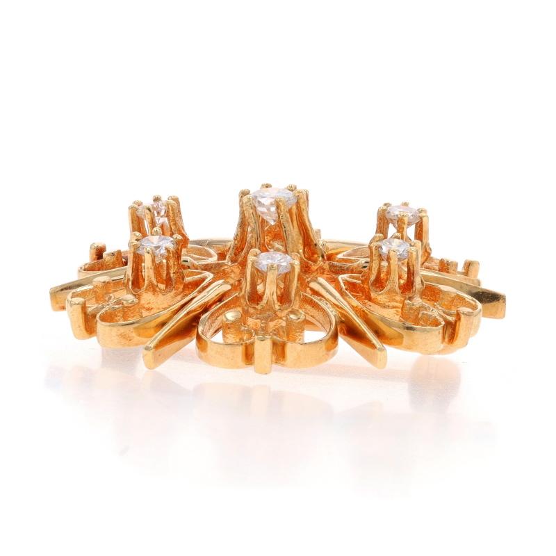 Round Cut Yellow Gold Diamond Vintage Heart Flower Brooch - 14k Round Brilliant .48ctw Pin For Sale